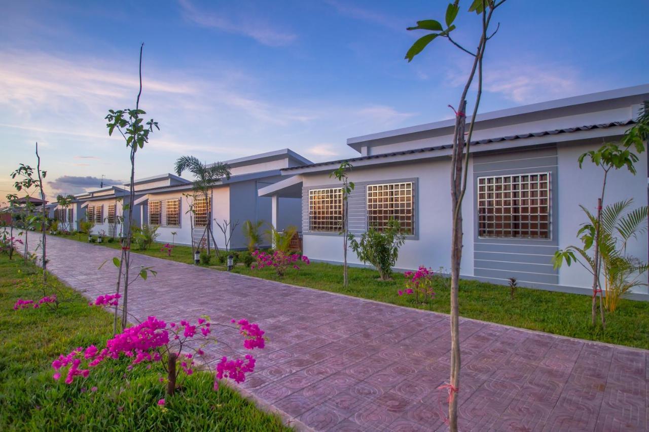 Ry'S Lotus Resort D'Angkor Сіємреап Екстер'єр фото