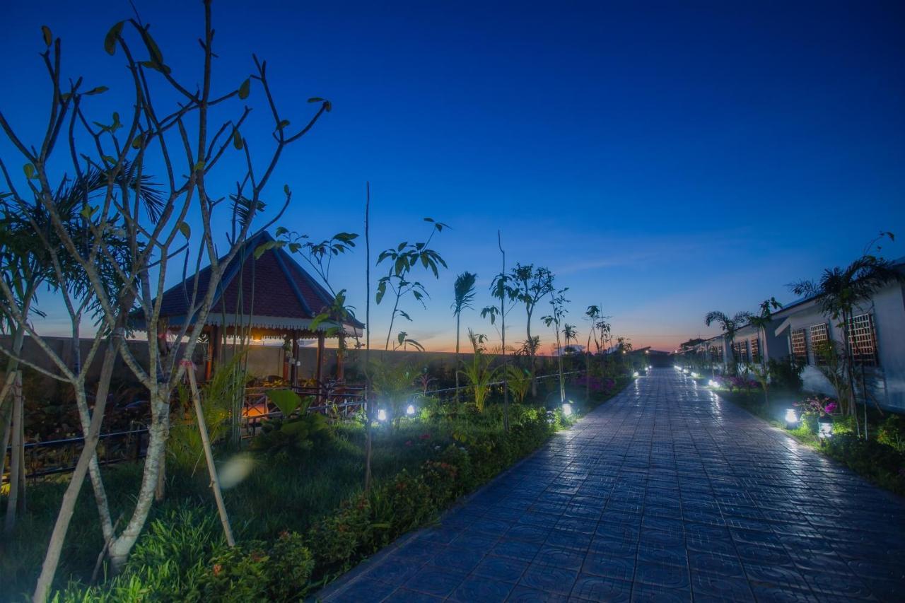 Ry'S Lotus Resort D'Angkor Сіємреап Екстер'єр фото